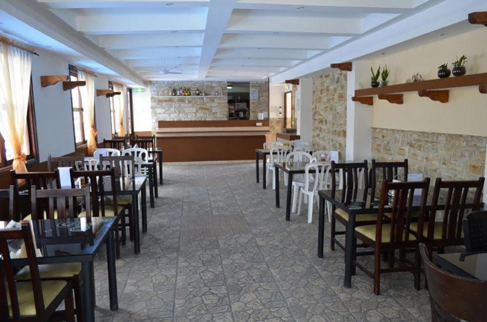 Hotel Vergi Voroklini Exteriér fotografie
